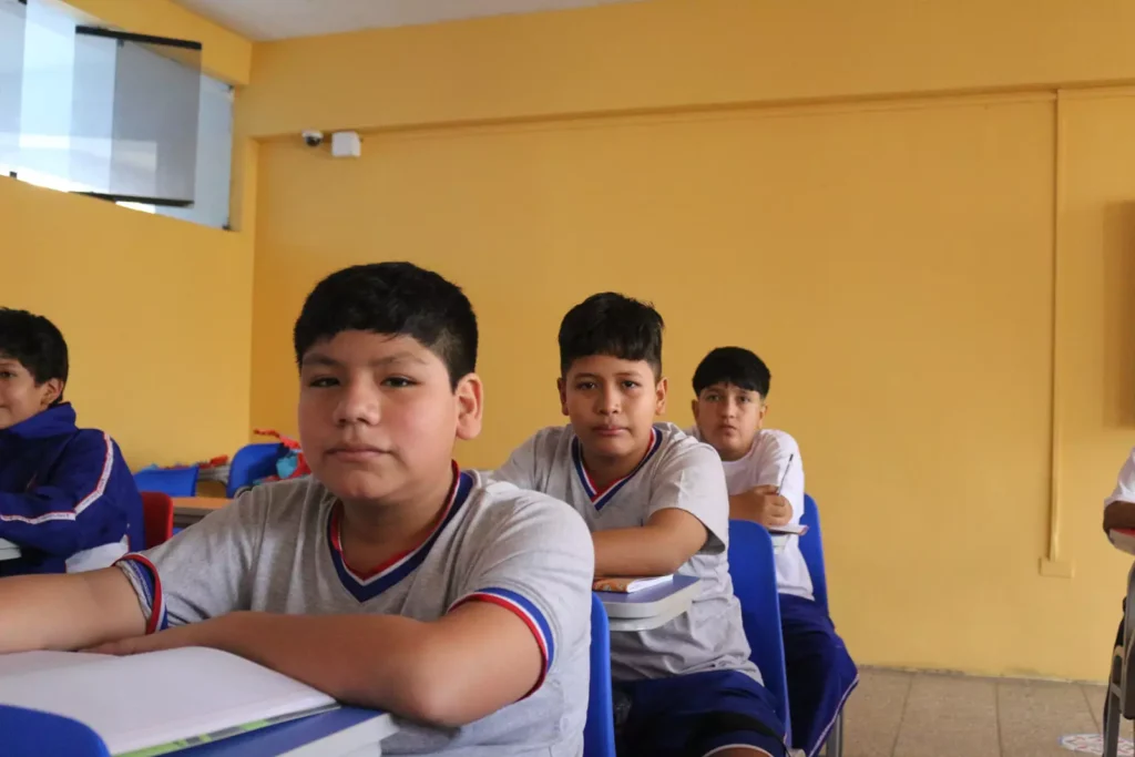 CLASE, COLEGIO, ESTUDIANTES, AULA